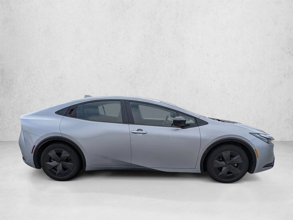 Used 2025 Toyota Prius LE Hatchback