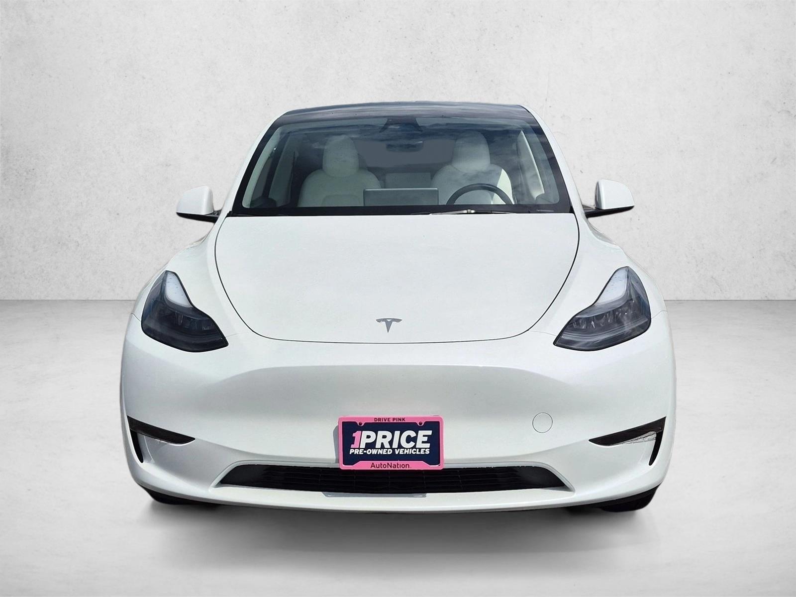 Used 2024 Tesla Model Y Long Range with VIN 7SAYGDED7RF093635 for sale in Libertyville, IL
