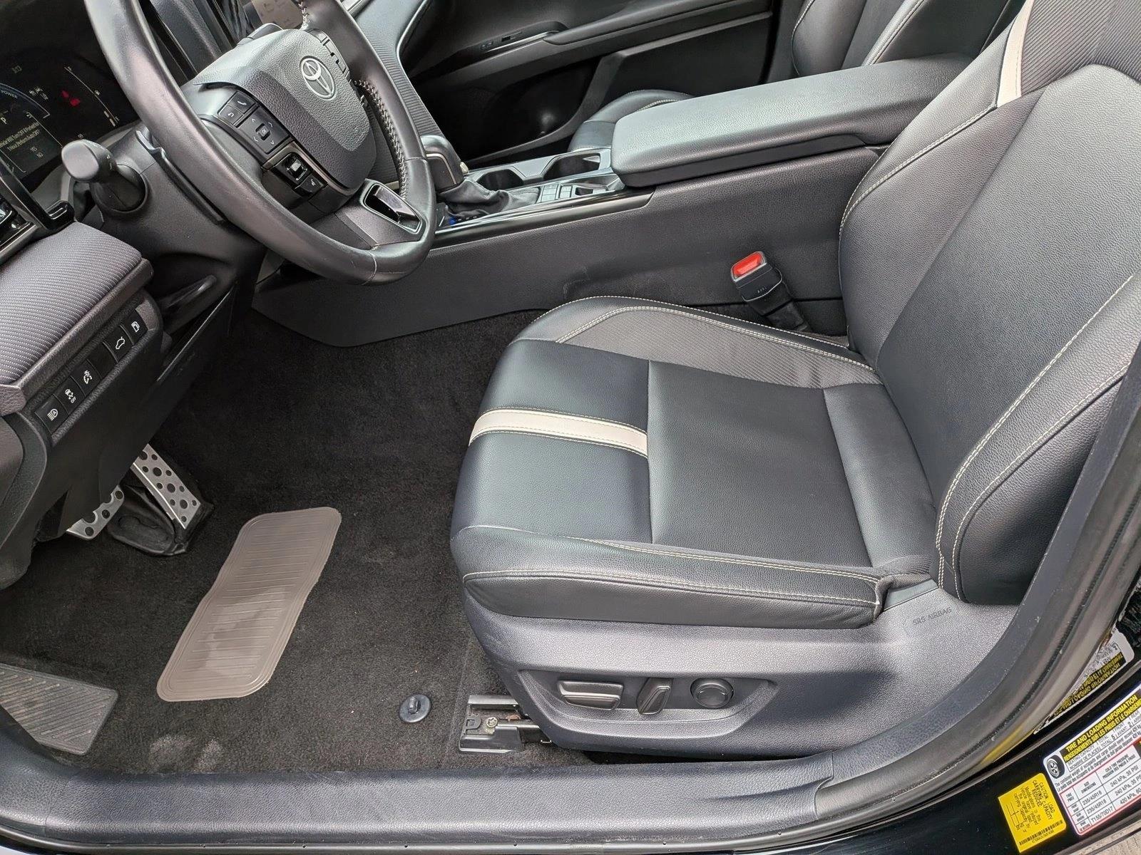 2025 TOYOTA CAMRY - Image 14