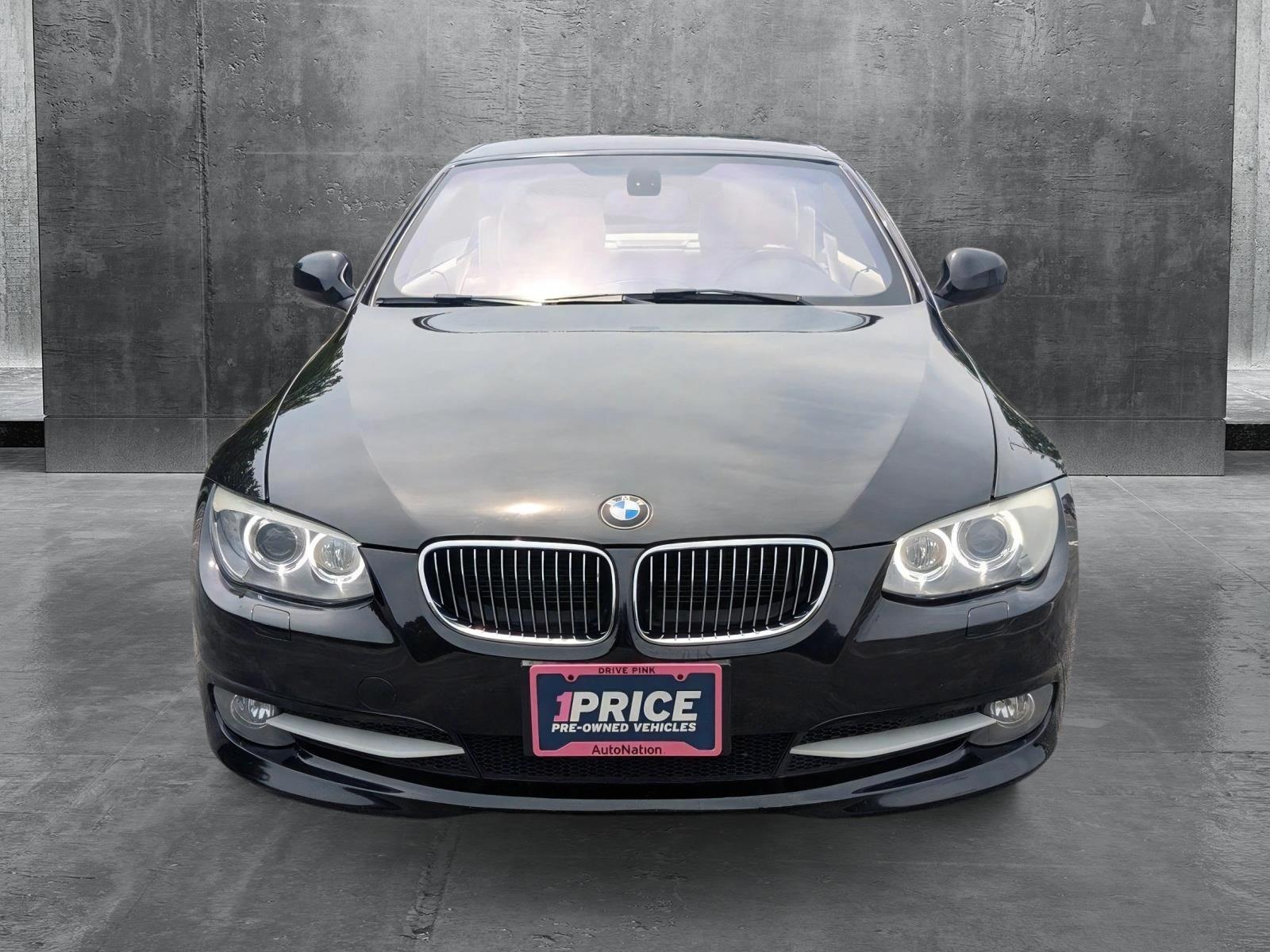 Used 2011 BMW 3 Series 328i with VIN WBADW7C52BE726560 for sale in Libertyville, IL