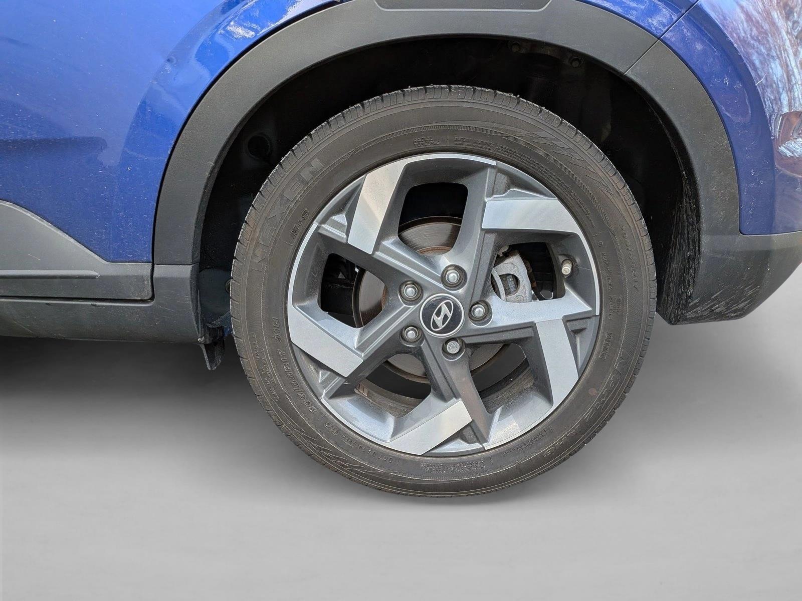 2023 HYUNDAI VENUE - Image 13