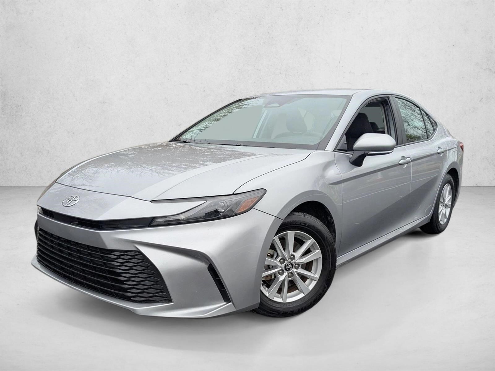 2025 TOYOTA CAMRY - Image 1