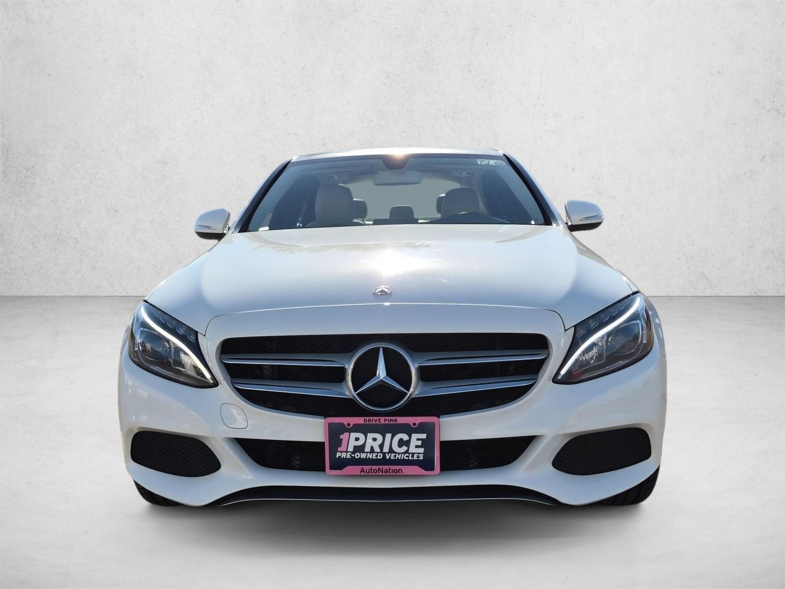 Used 2015 Mercedes-Benz C-Class C300 Luxury with VIN 55SWF4KB8FU081157 for sale in Libertyville, IL