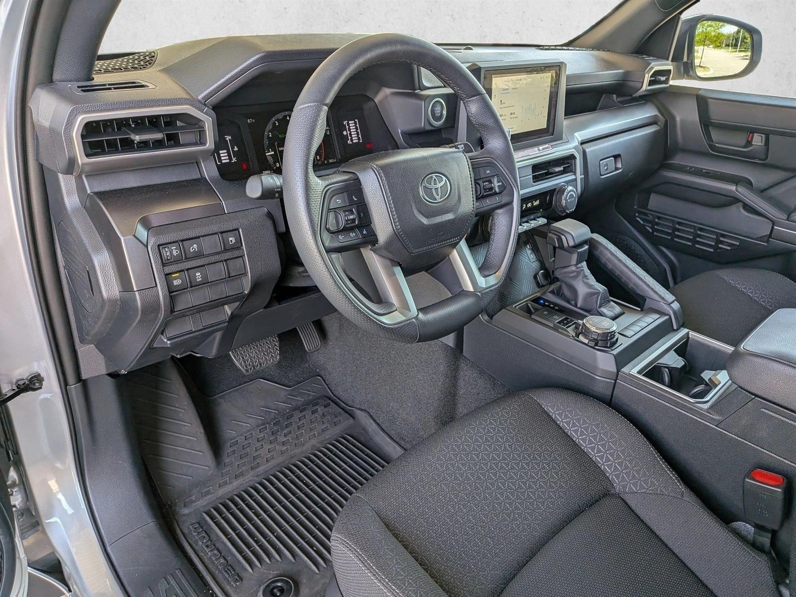 2026 Toyota 4Runner SR5 - Photo 10