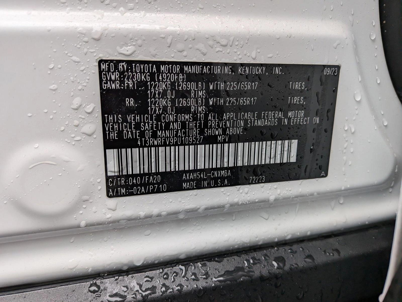 2023 TOYOTA RAV4 - Image 24