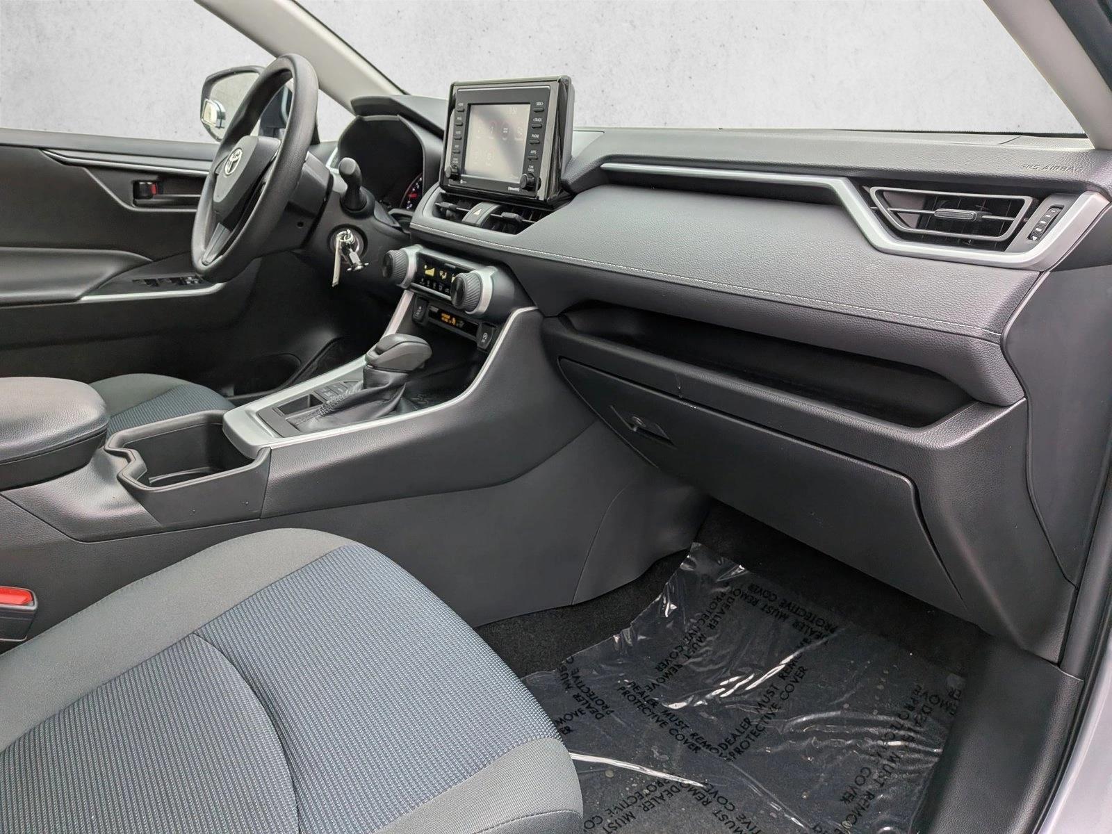 2022 TOYOTA RAV4 - Image 19