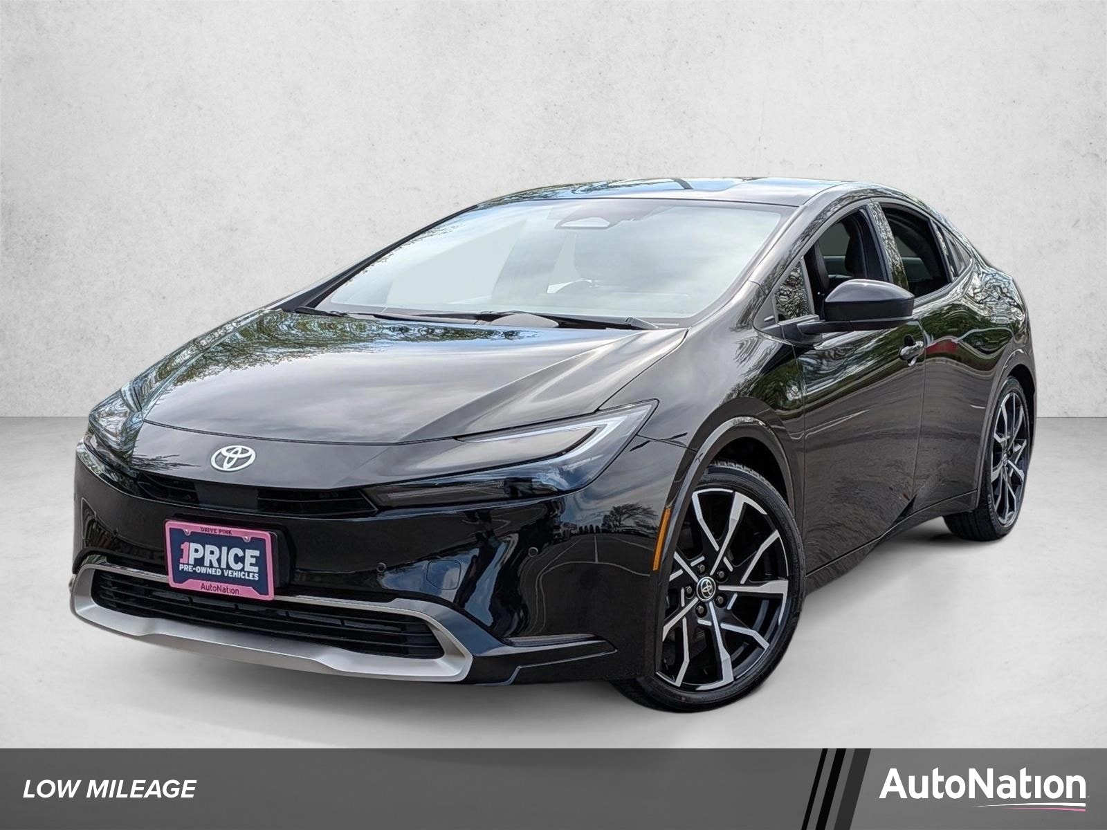 2026 Toyota Prius XSE's photo