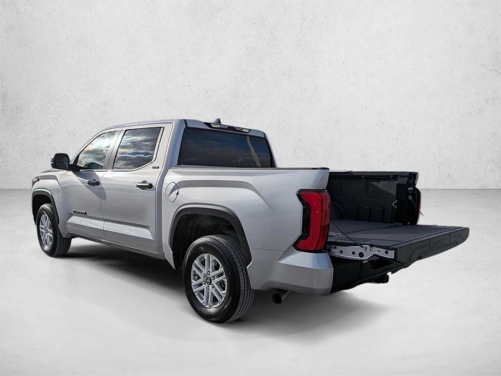 2026 TOYOTA TUNDRA - Image 8