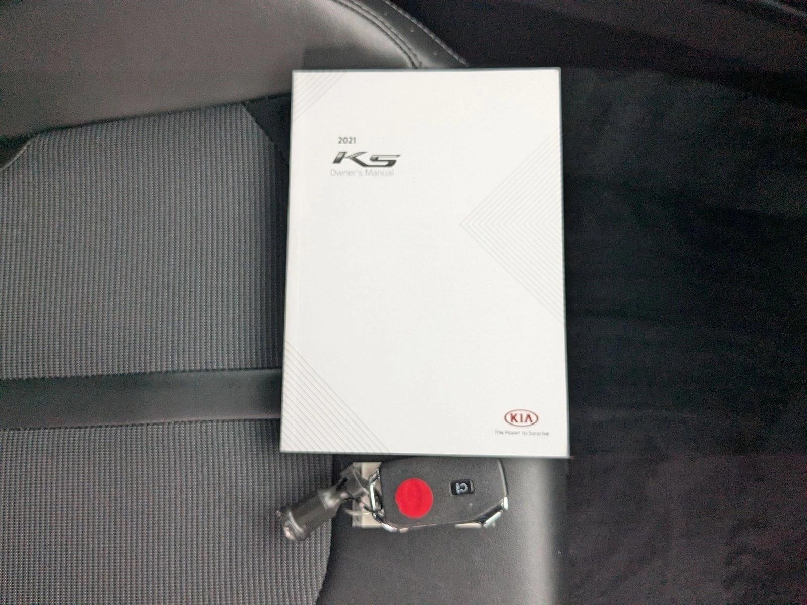2021 KIA K5 - Image 22