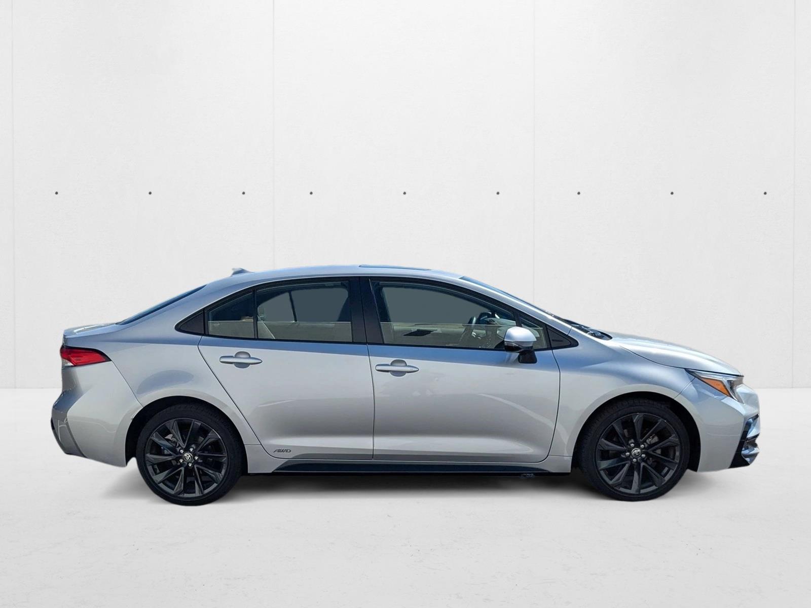 2023 Toyota Corolla Hybrid SE photo 4
