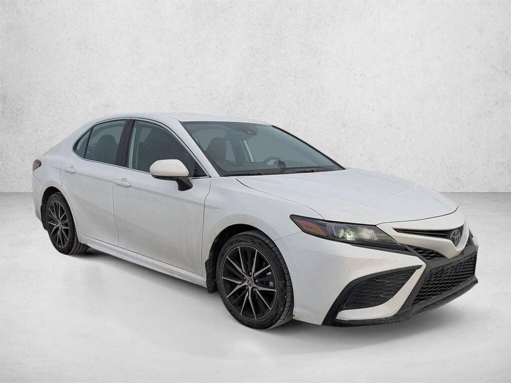 Used 2024 Toyota Camry SE Sedan