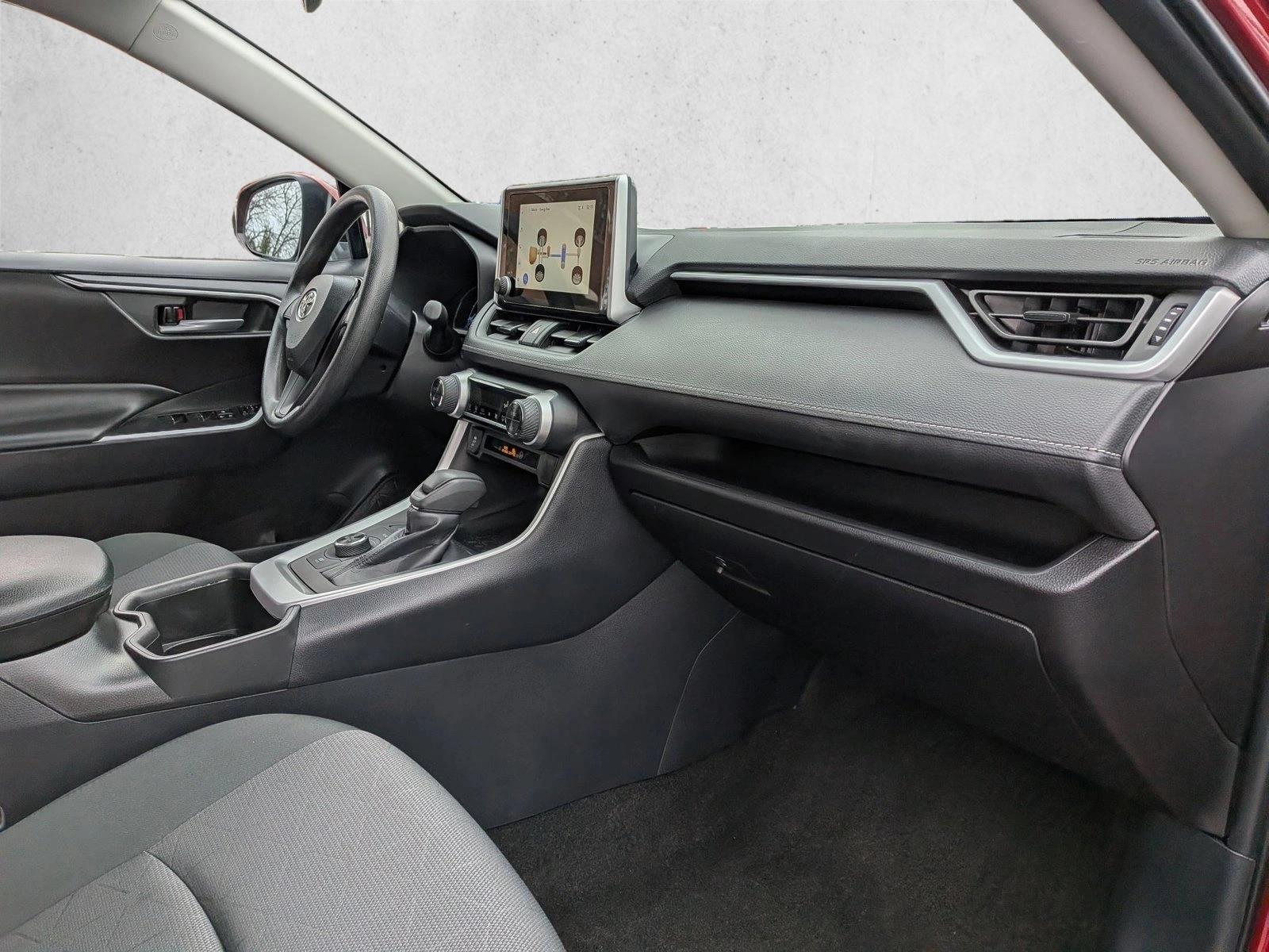 2025 TOYOTA RAV4 - Image 19