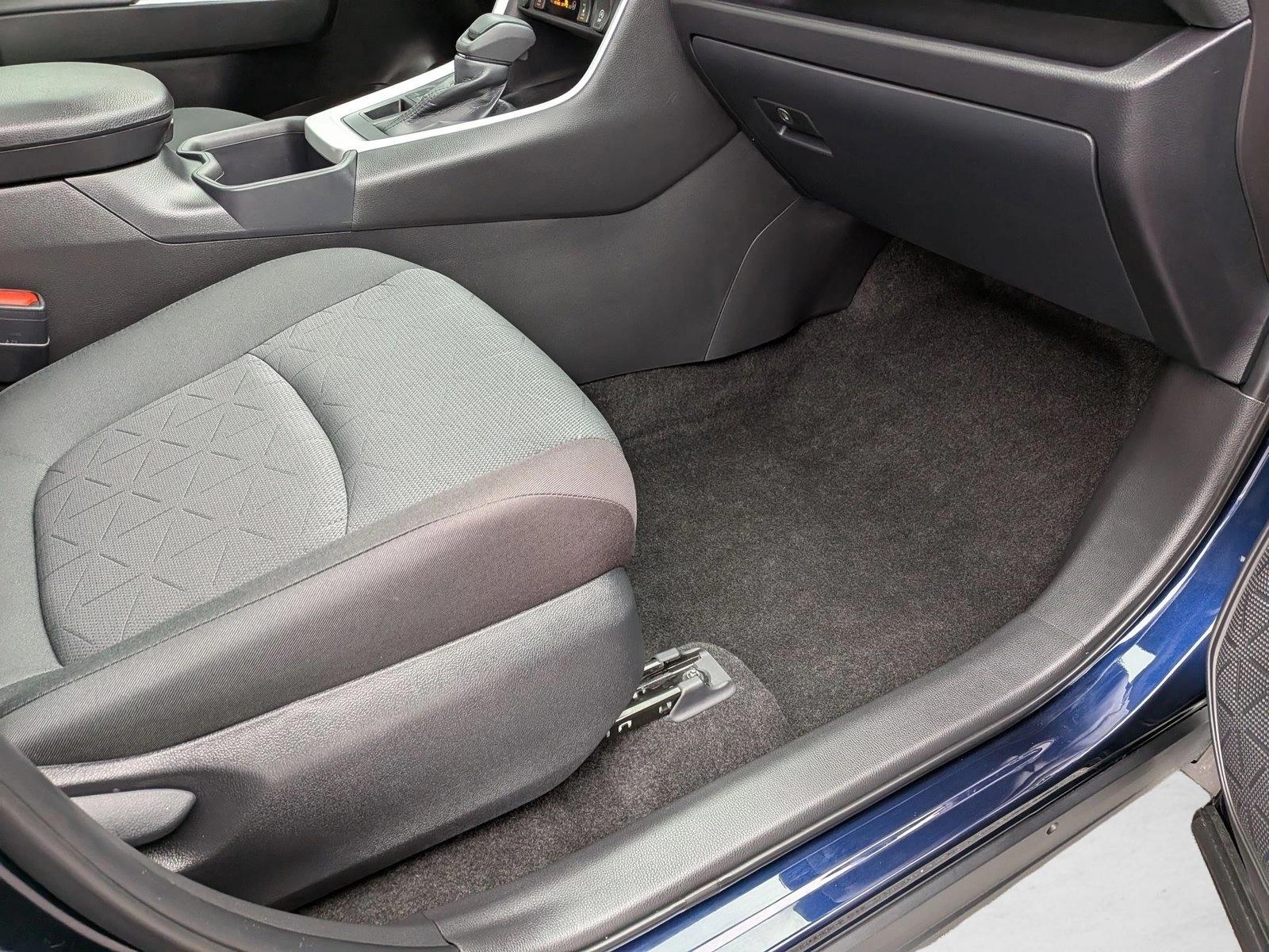 2025 TOYOTA RAV4 - Image 16