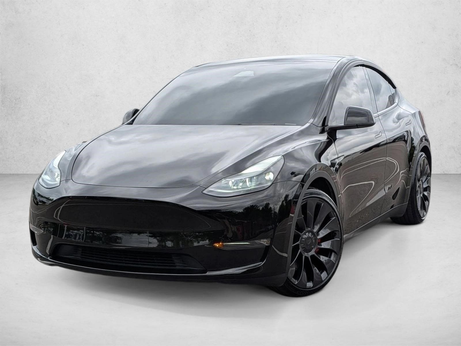 2024 Tesla Model Y Performance Dual Motor All-Wheel Drive's photo