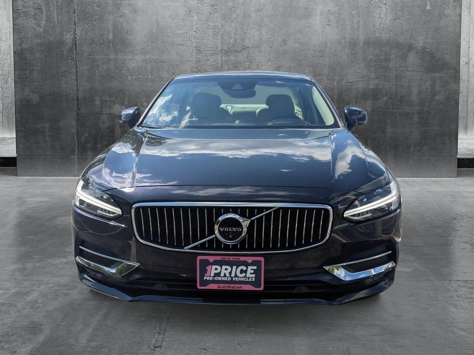 Used 2017 Volvo S90 Inscription with VIN YV1A22ML0H1004953 for sale in Libertyville, IL