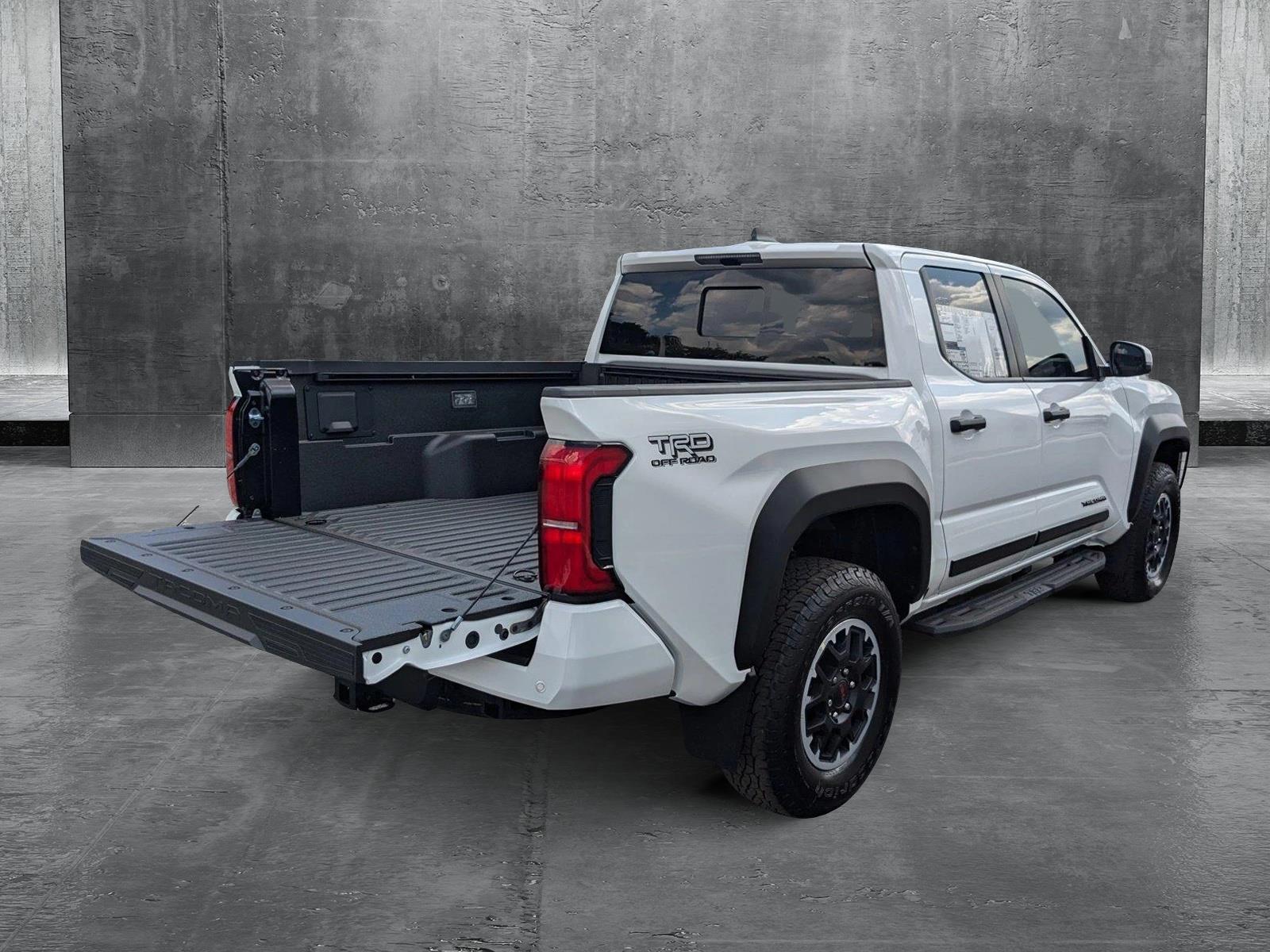 2024 Toyota Tacoma TRD Double Cab photo 2