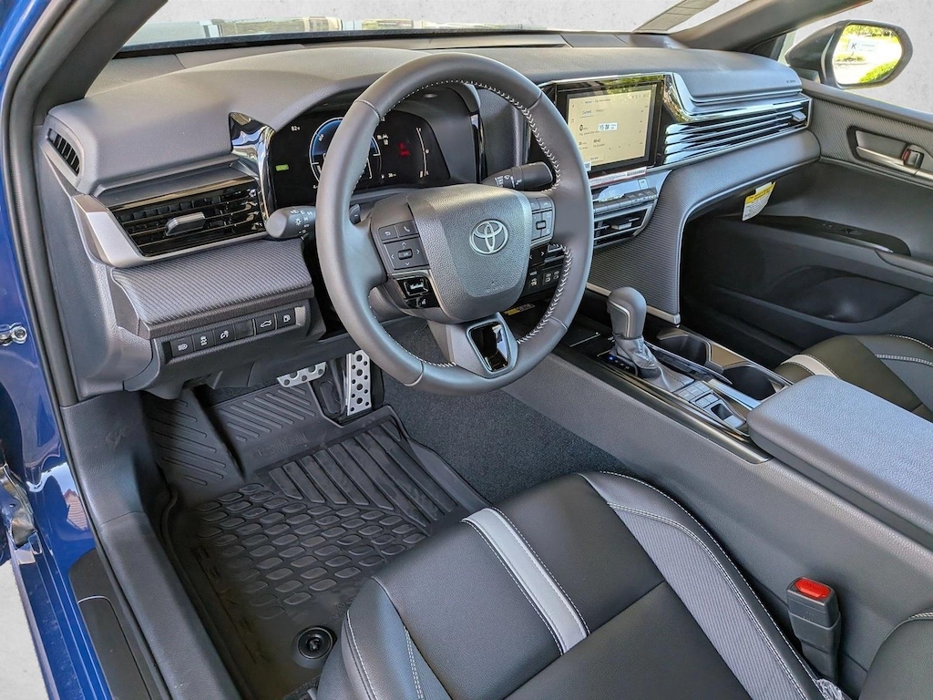 Used 2026 Toyota Camry SE Sedan
