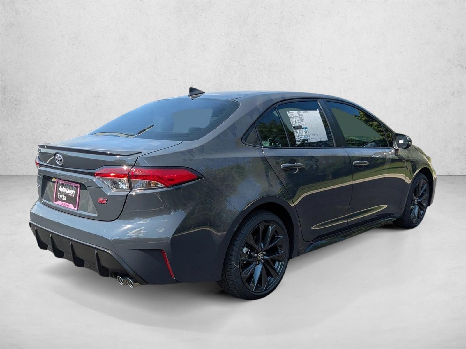 2025 Toyota Corolla SE photo 2