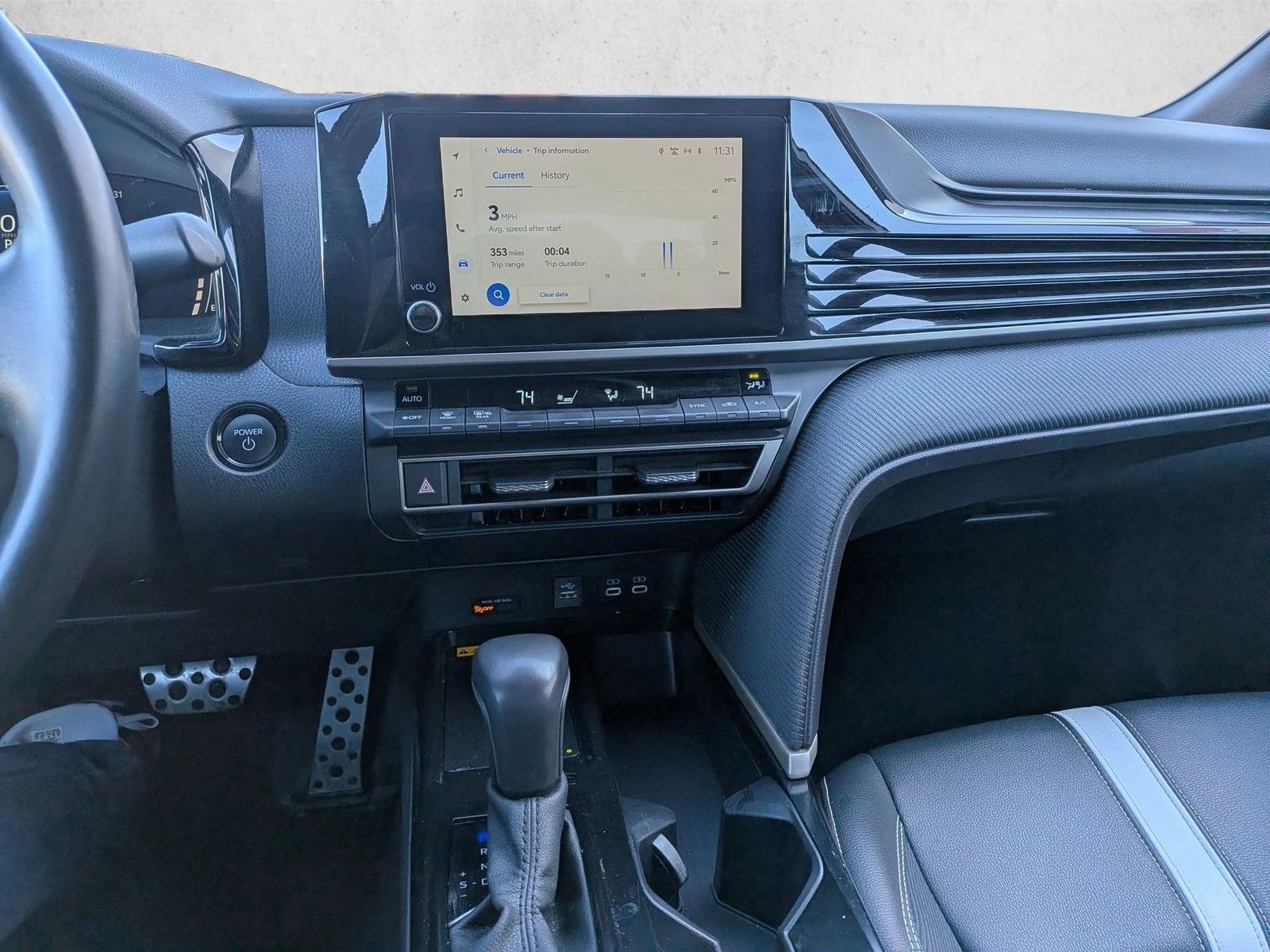 2025 TOYOTA CAMRY - Image 12