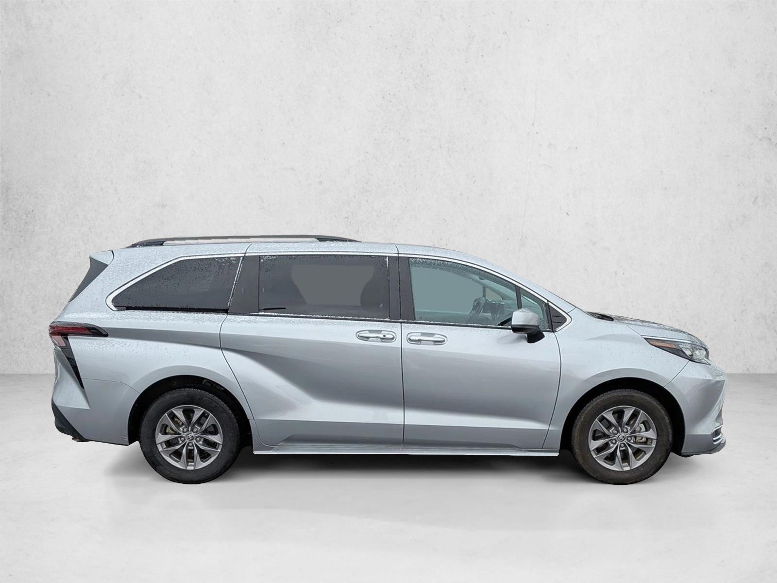 2024 TOYOTA SIENNA - Image 4