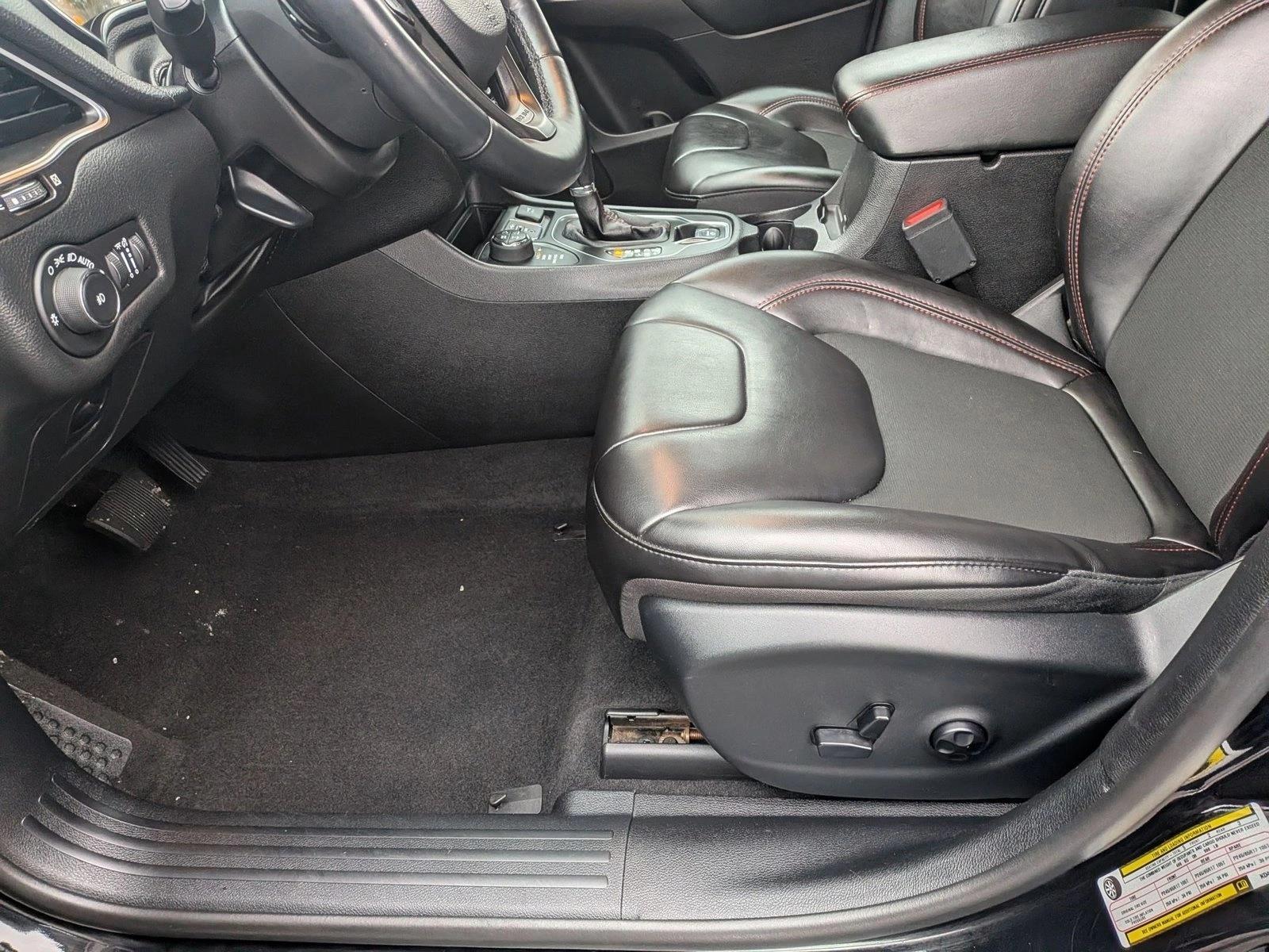 2019 JEEP CHEROKEE - Image 14