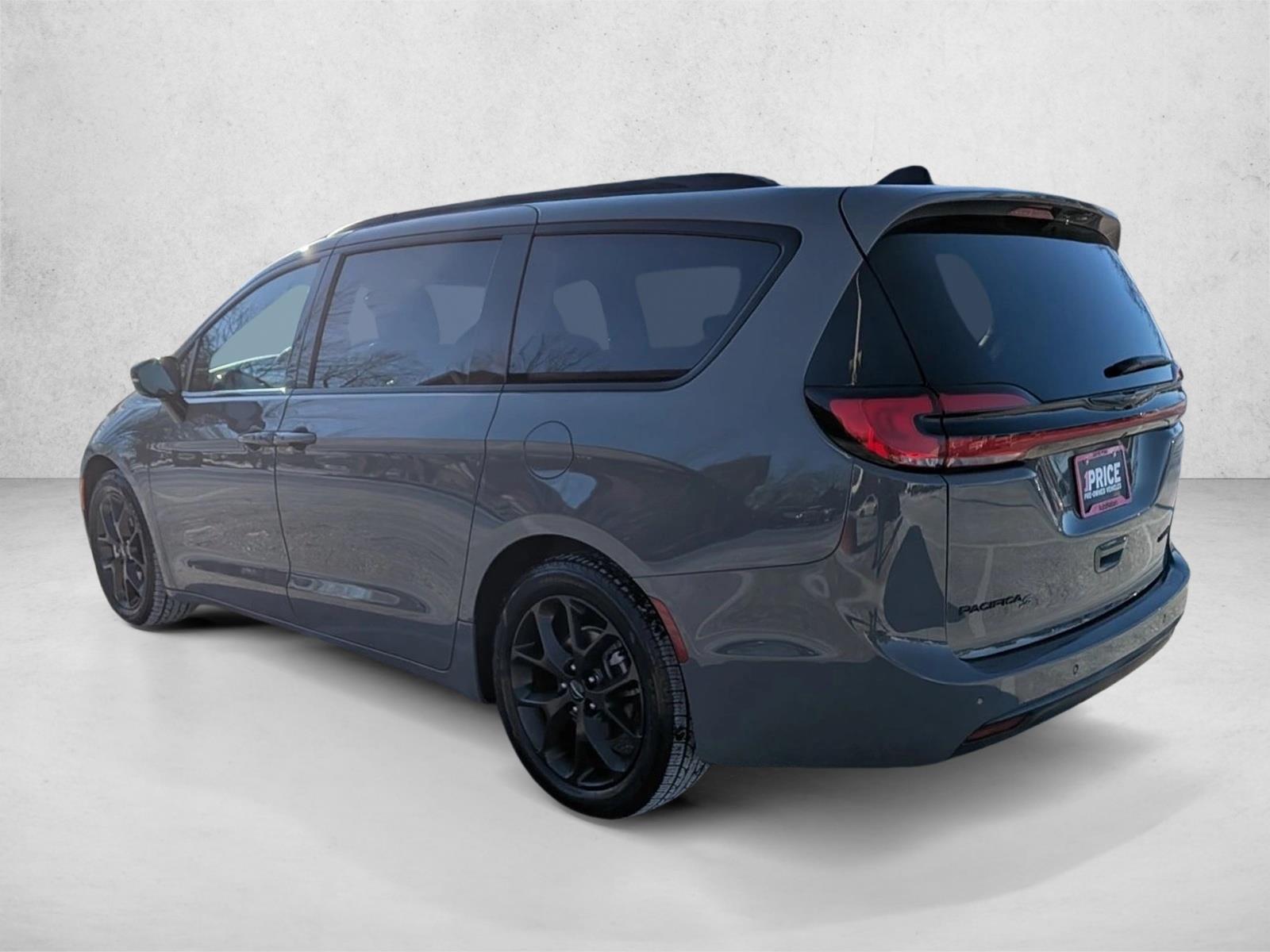 2025 CHRYSLER PACIFICA - Image 8