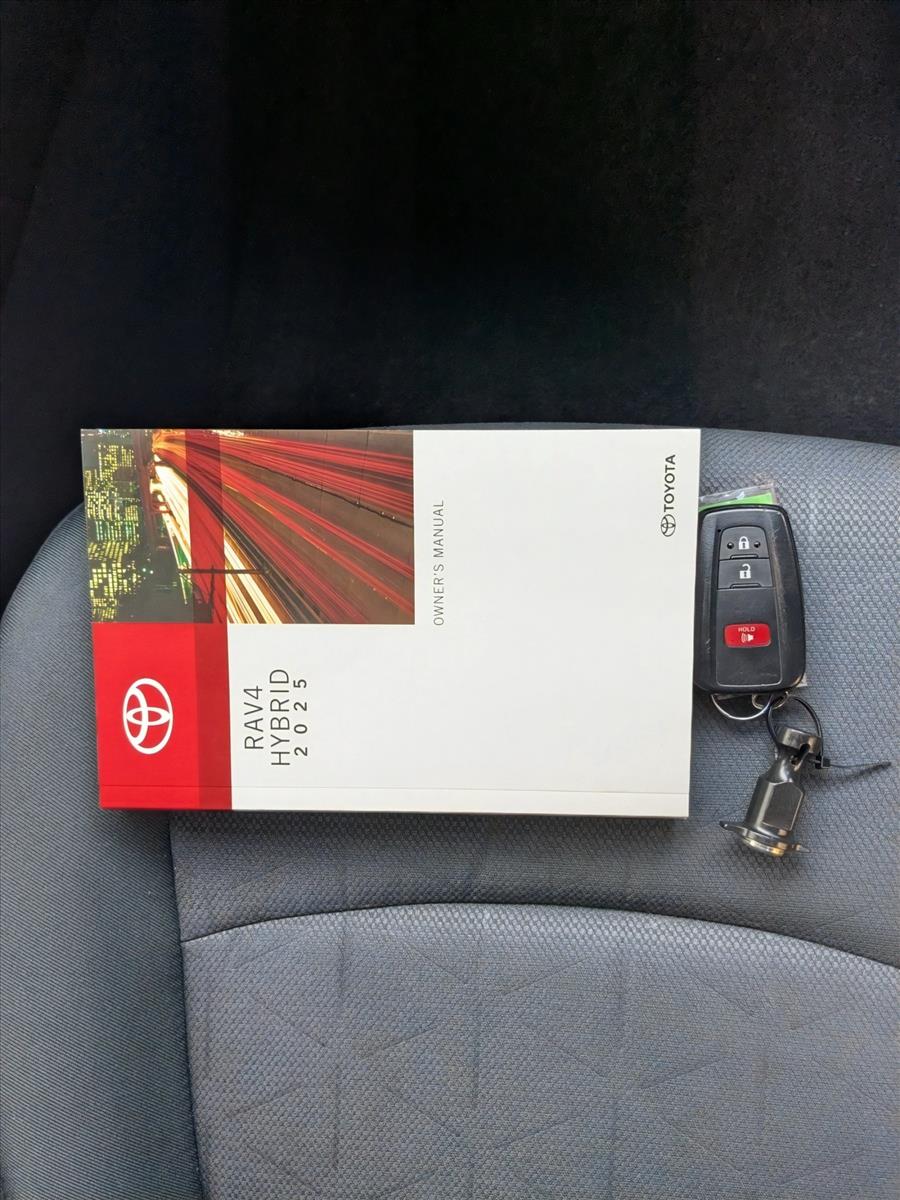 2025 TOYOTA RAV4 - Image 22