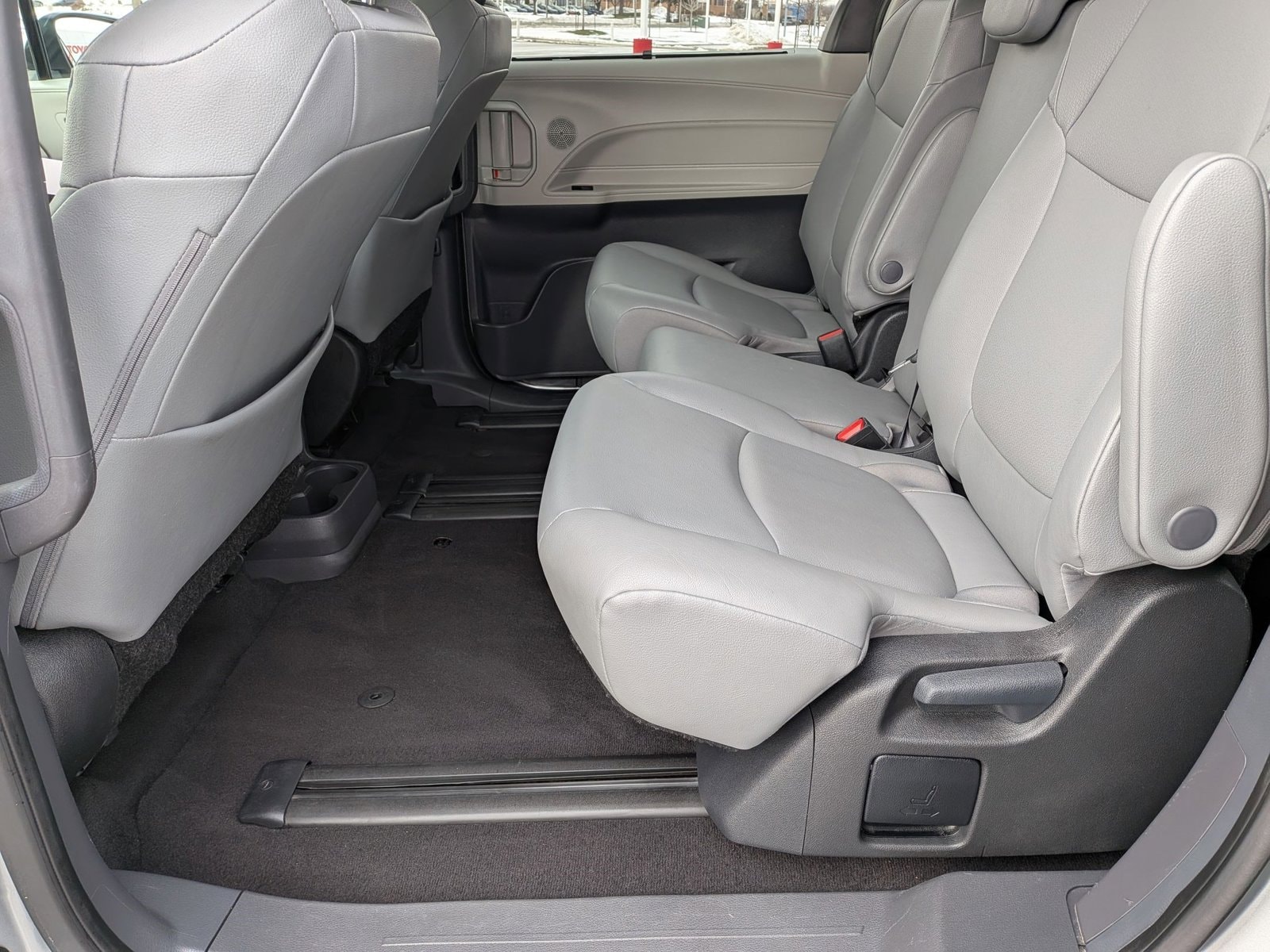 2024 TOYOTA SIENNA - Image 17