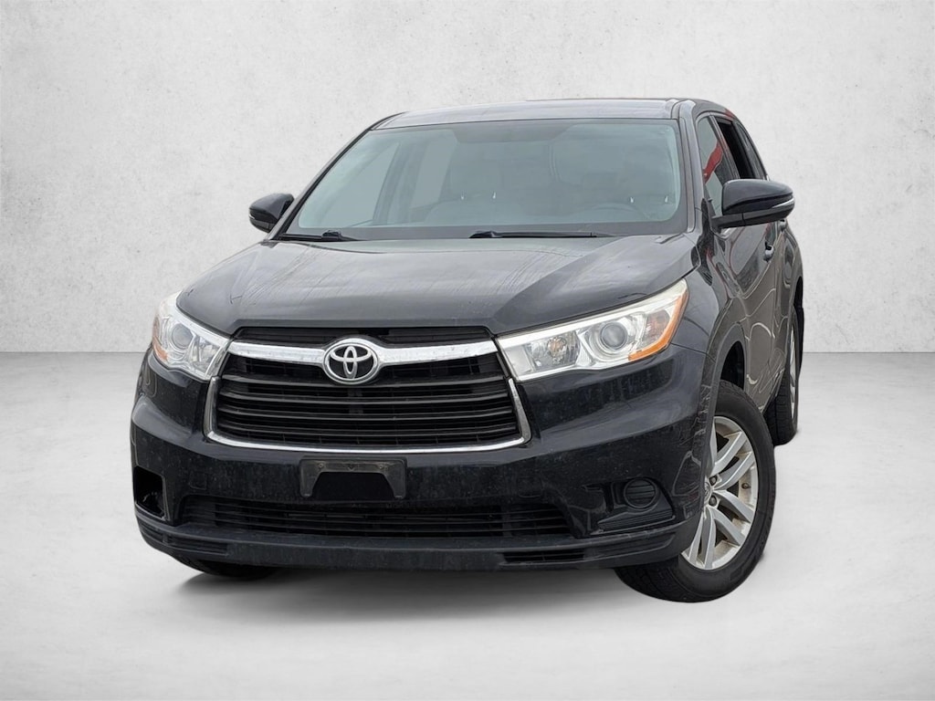 Used 2014 Toyota Highlander LE V6 SUV