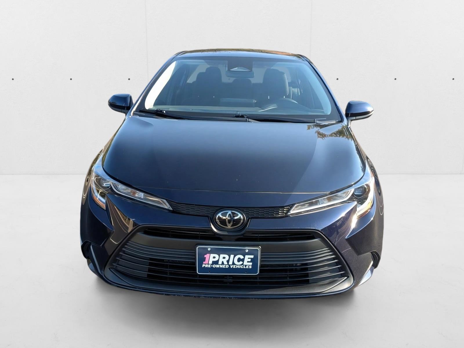 2023 Toyota Corolla LE photo 2