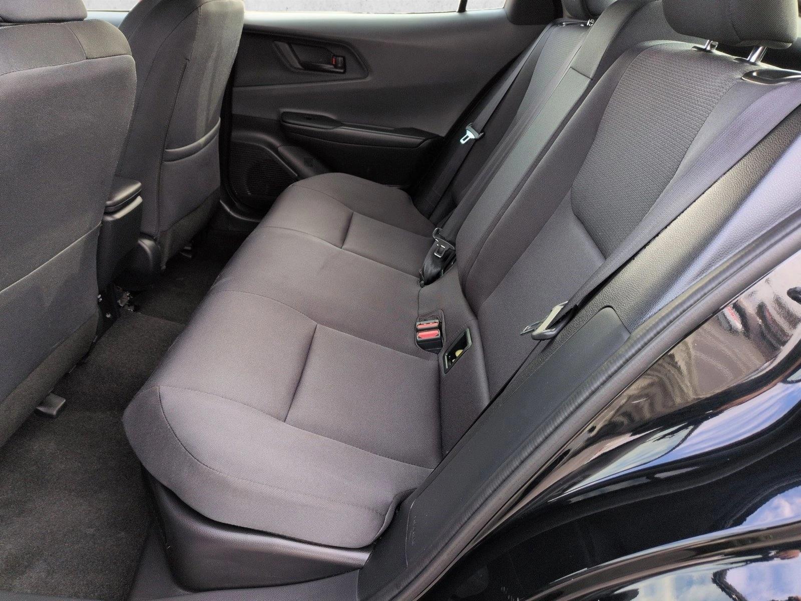 2025 TOYOTA PRIUS - Image 18