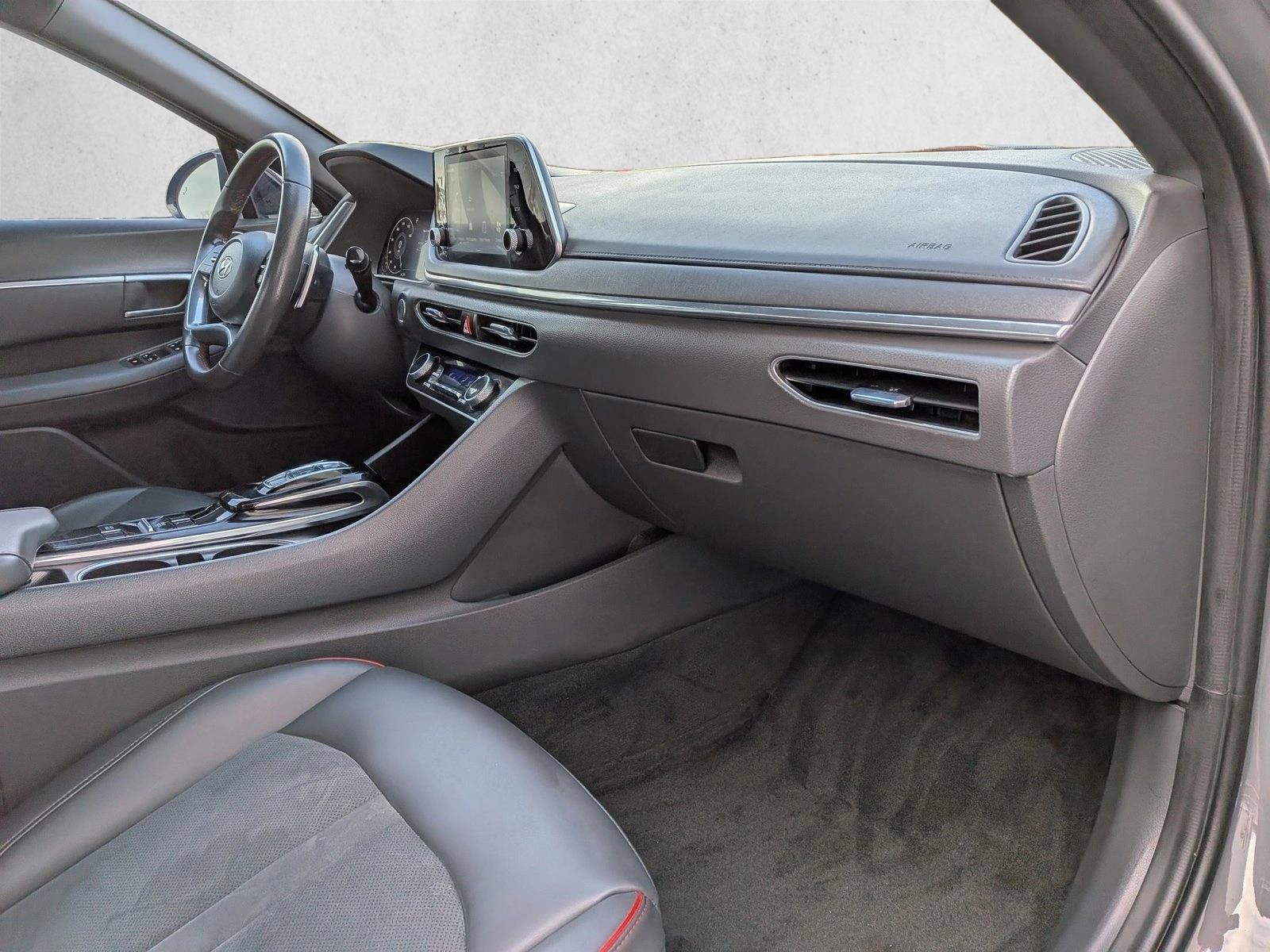 2021 HYUNDAI SONATA - Image 19