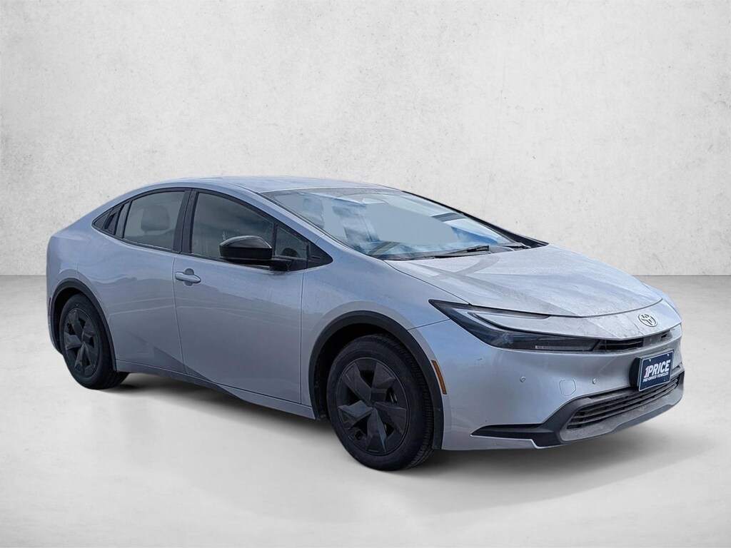 Used 2025 Toyota Prius LE Hatchback