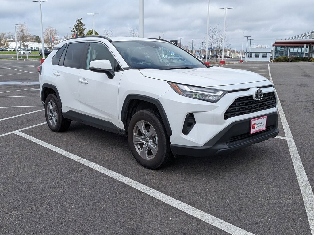 Used 2025 Toyota RAV4 XLE SUV