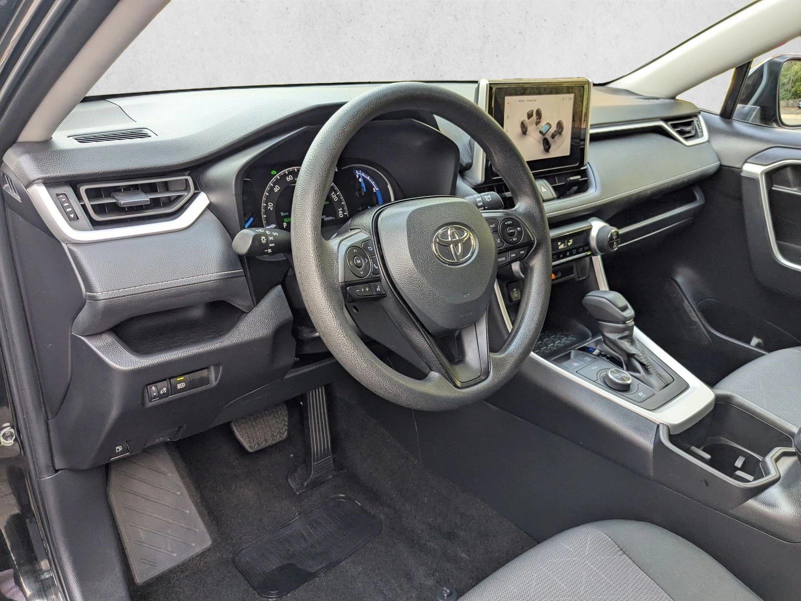 2025 TOYOTA RAV4 - Image 10