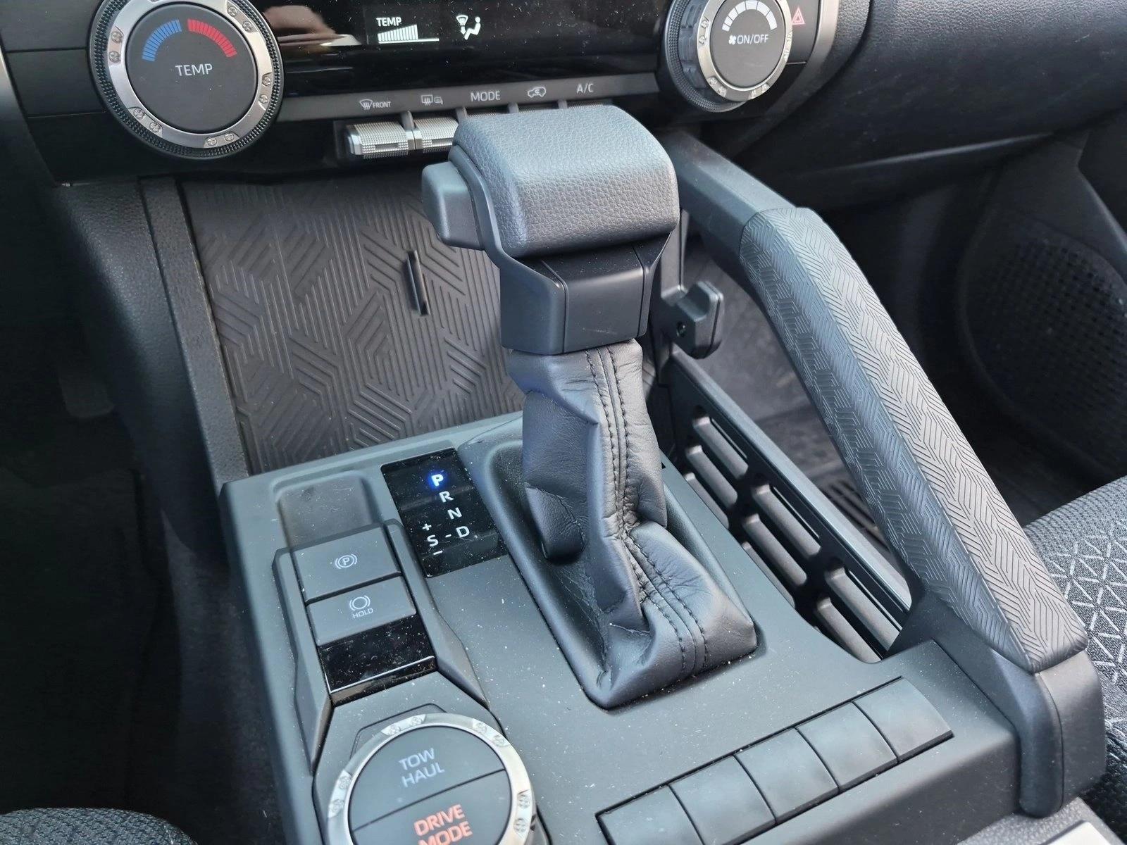 2026 Toyota 4Runner SR5 - Photo 9