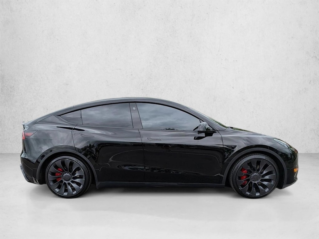 Used 2024 Tesla Model Y Performance SUV