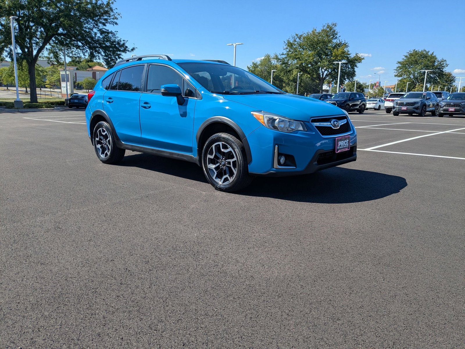 2017 Subaru Crosstrek 2.0i Limited photo 2