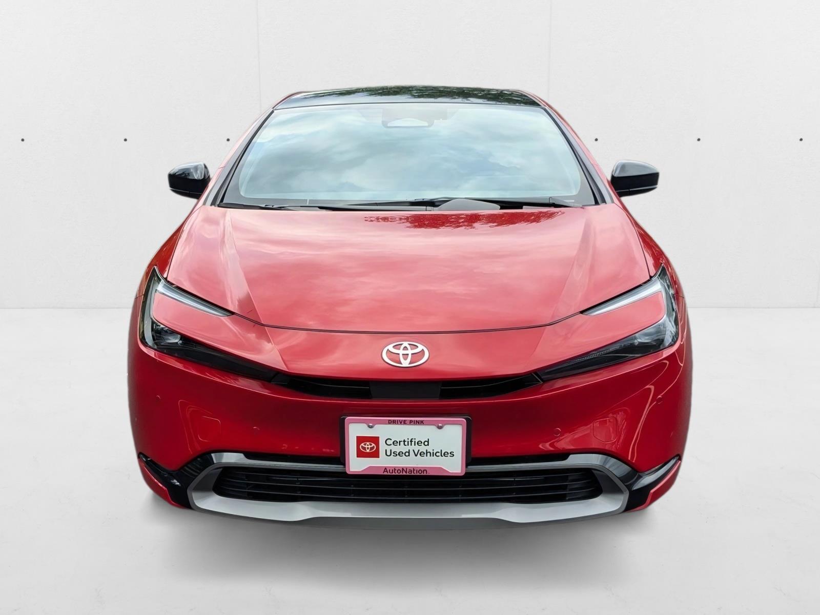 2025 Toyota Prius XLE photo 2