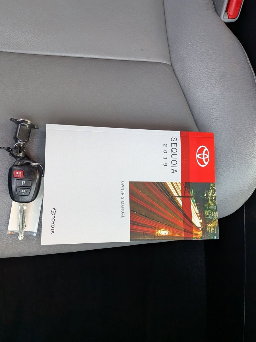 2019 TOYOTA SEQUOIA - Image 25