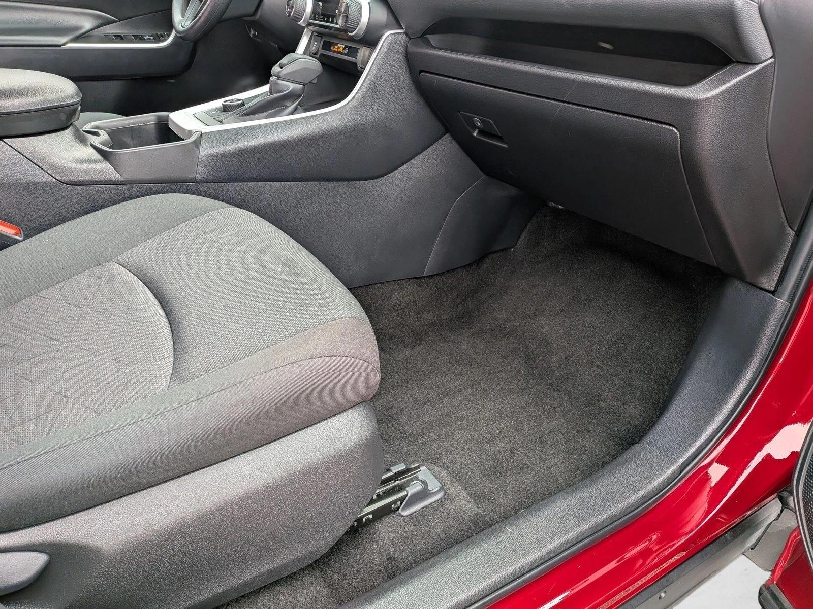 2025 TOYOTA RAV4 - Image 15