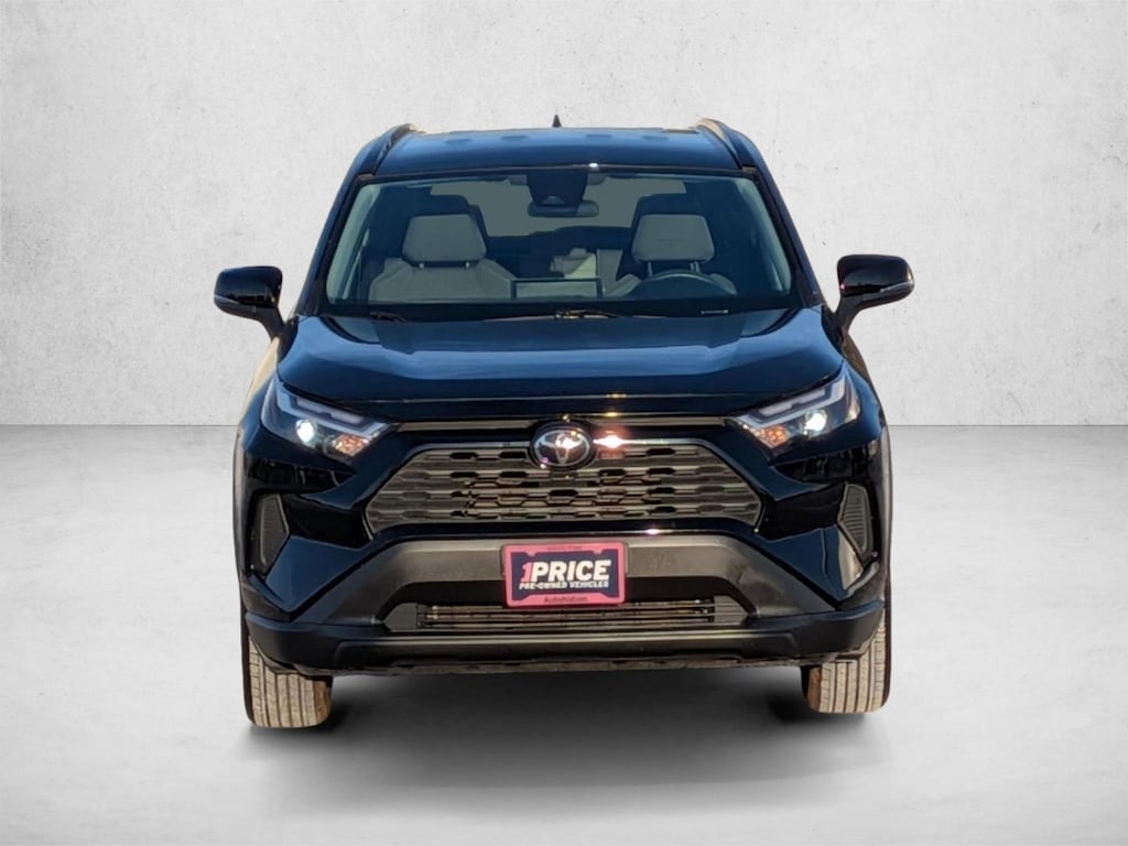Used 2025 Toyota RAV4 XLE SUV