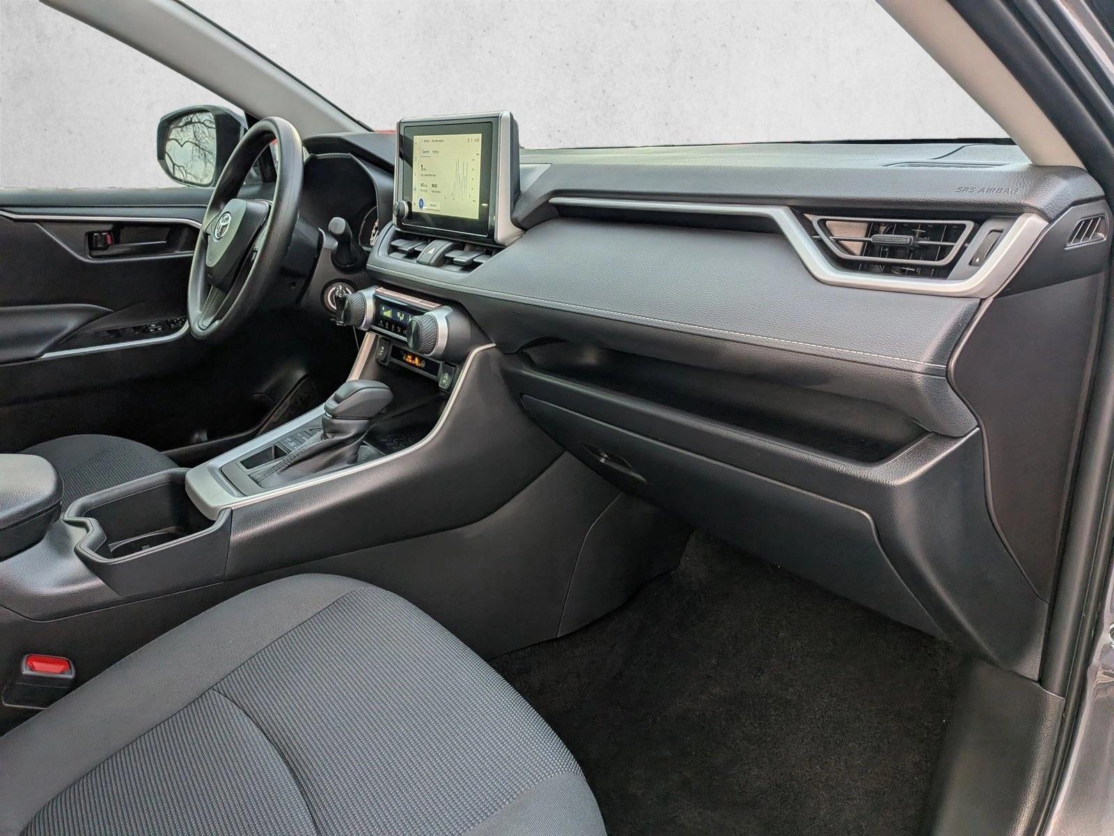 2025 TOYOTA RAV4 - Image 19