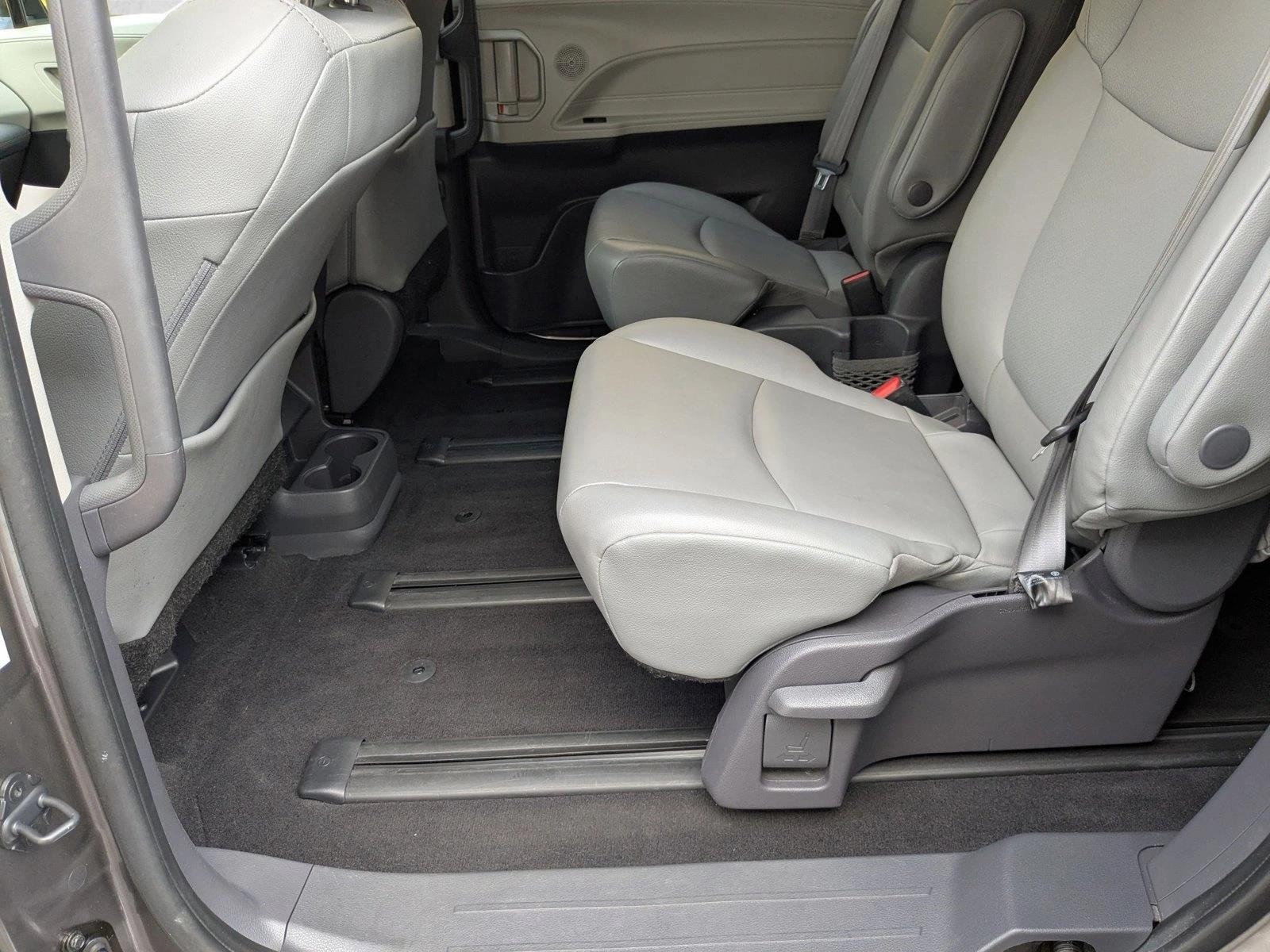 2021 TOYOTA SIENNA - Image 17