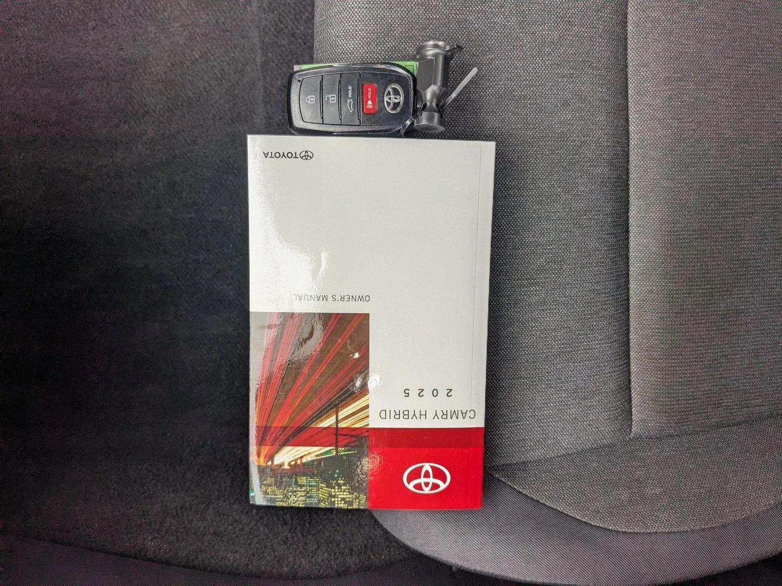 2025 TOYOTA CAMRY - Image 22