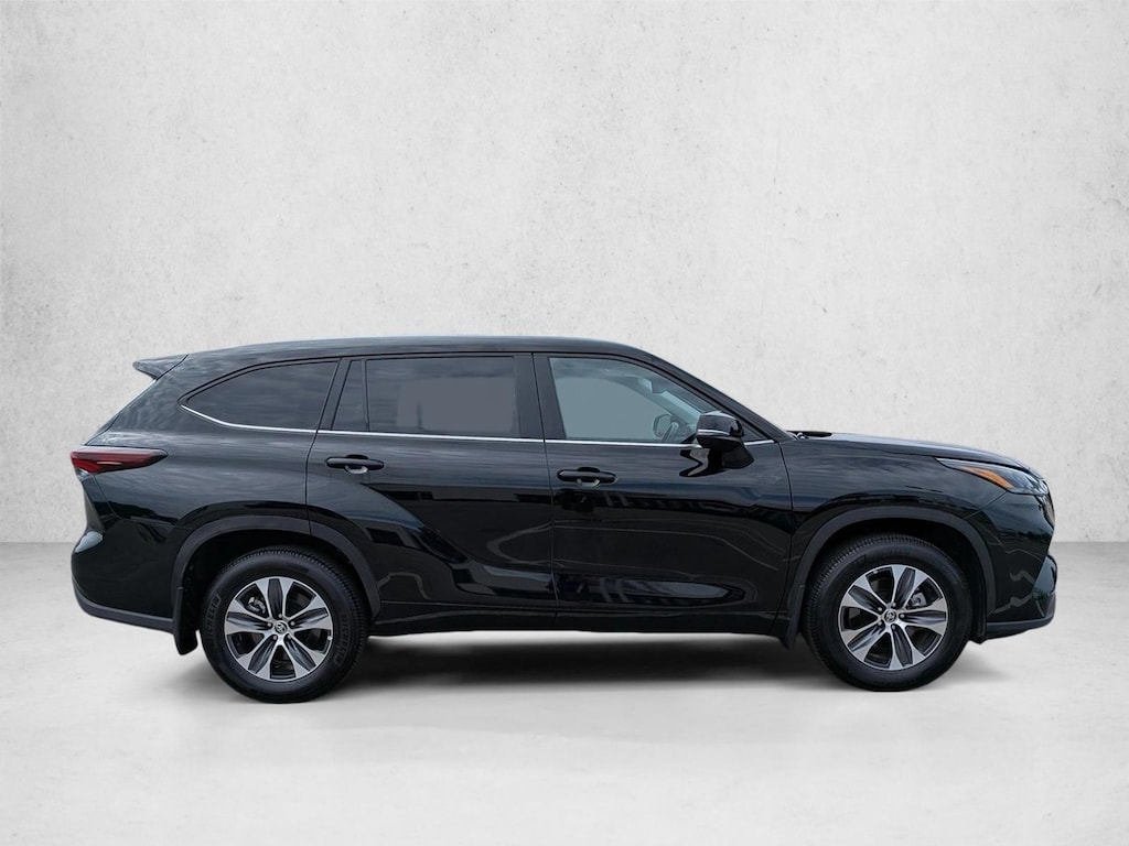 Certified 2026 Toyota Highlander XLE SUV