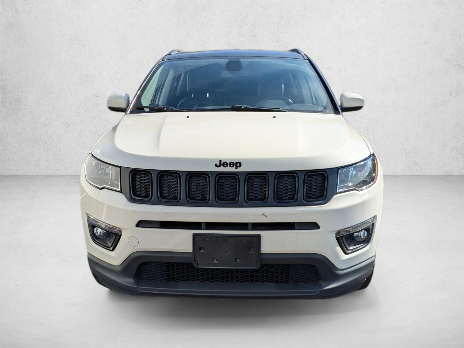 2019 Jeep Compass Latitude photo 2
