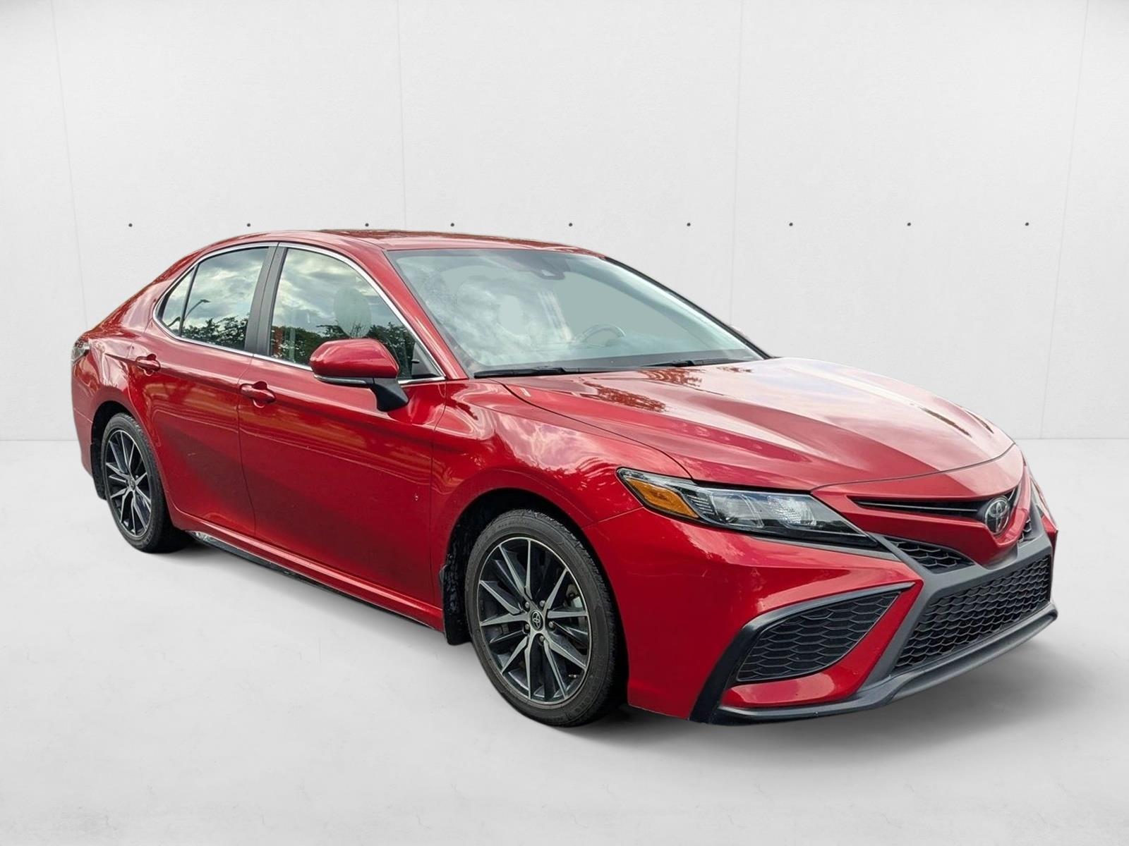 2023 Toyota Camry SE photo 3