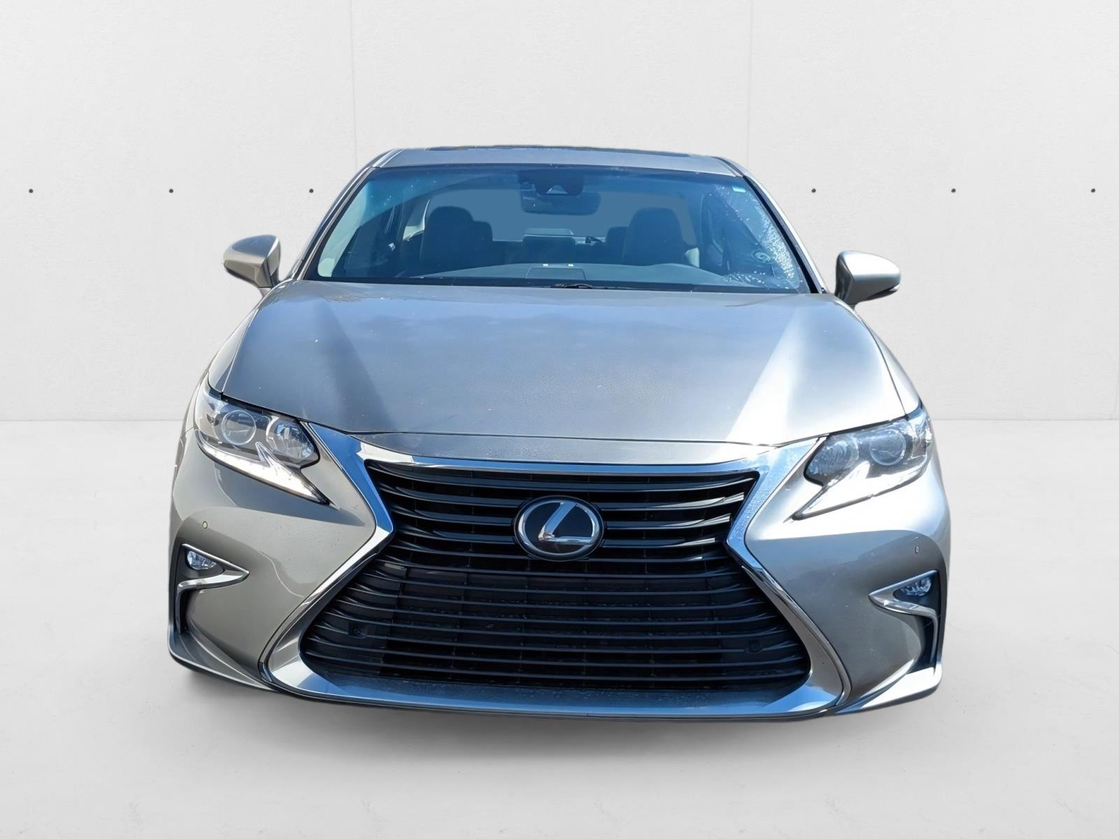 2017 Lexus ES 350 photo 2