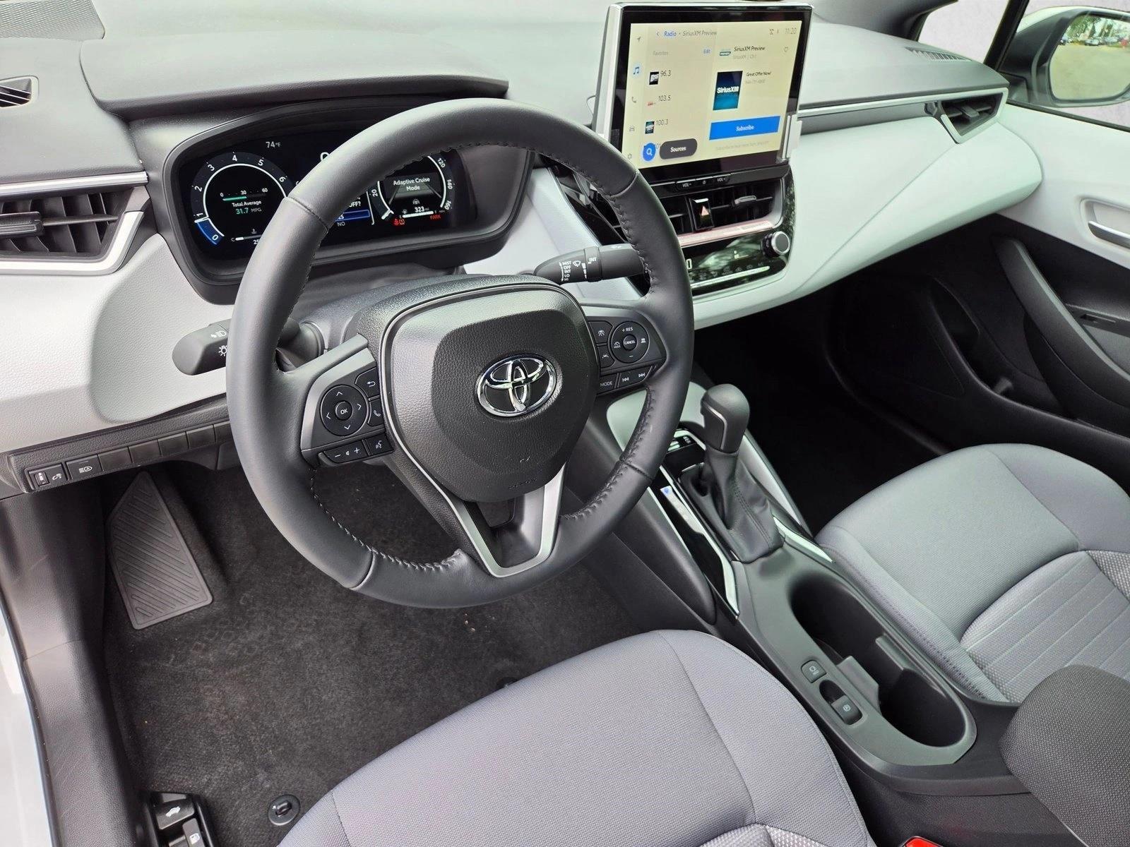 2026 Toyota Corolla SE - Photo 10